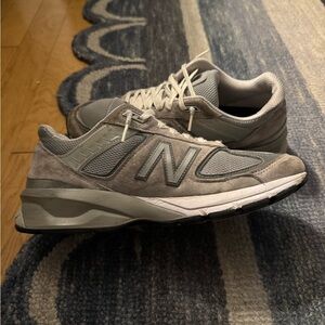 New Balance 990v5 trainers 👟
